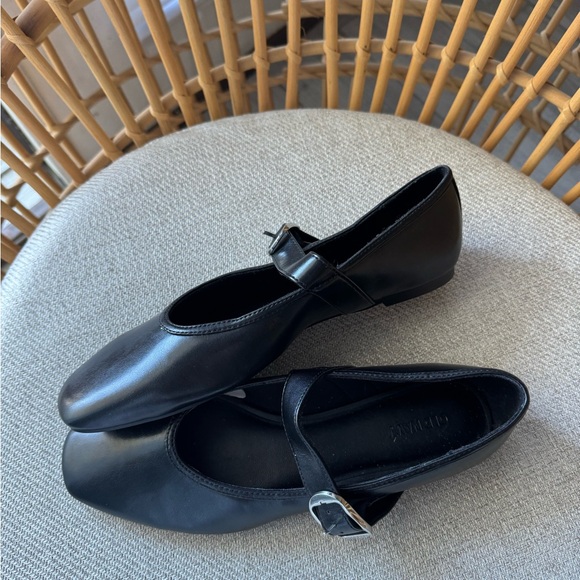 NWOT Black Mary Jane Flats - Picture 5 of 7